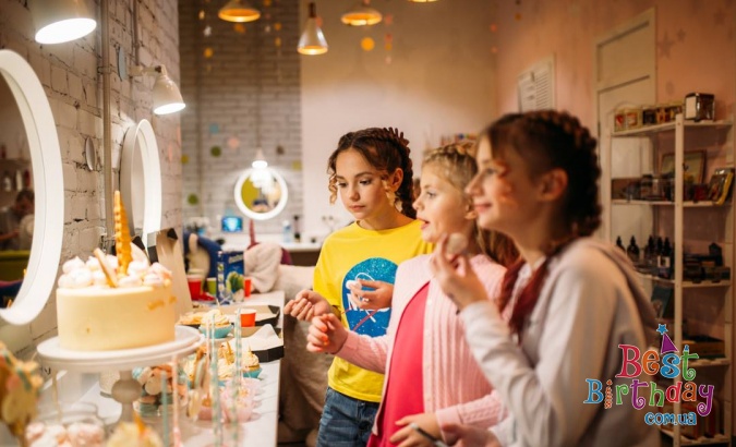День народження в салоні Kidscut