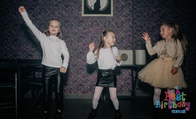 Дитячі дискотеки і вечірки в Neon Dance Club